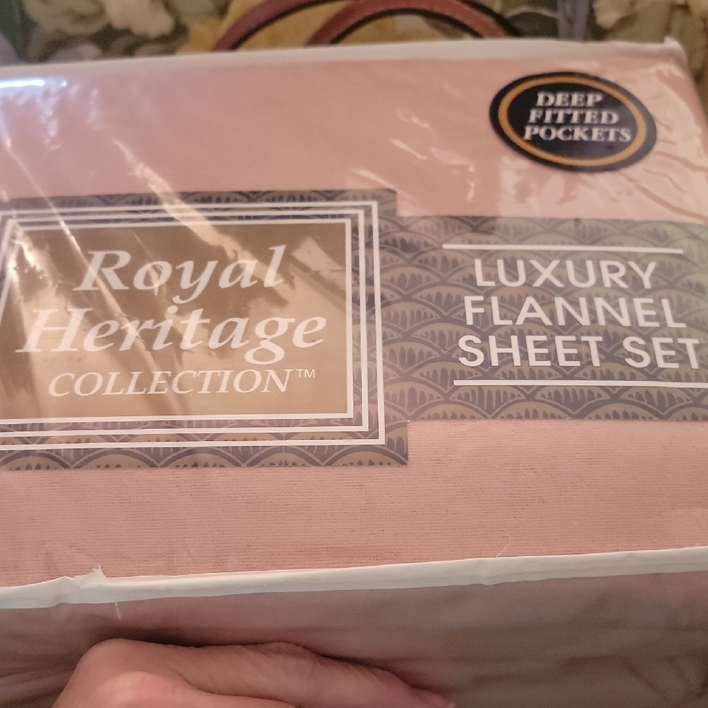 Royal Heritage Luxury Flannel Sheet Set in Blush Queen Size